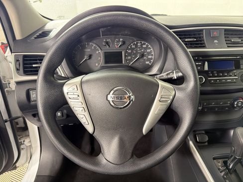 Used 2017 Nissan Sentra S FWD image 17