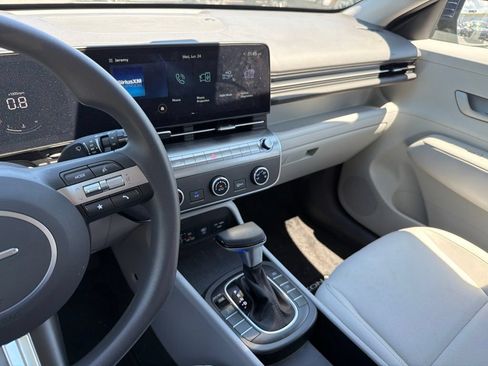 Certified 2025 Hyundai Kona SE AWD/4WD image 26