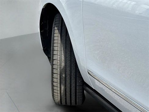 Certified 2023 Lincoln Navigator L Reserve image 48