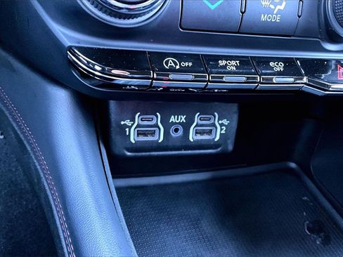 Used 2024 Dodge Durango GT image 32