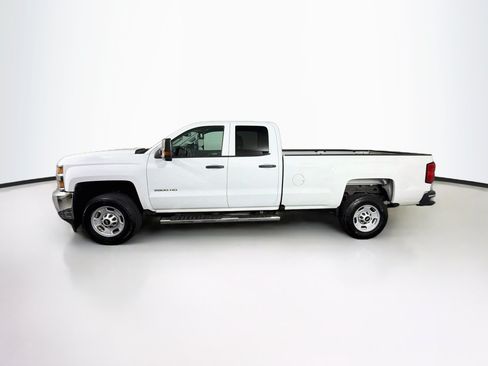 Used 2018 Chevrolet Silverado 2500 W/T w/ WT Convenience Package RWD image 4