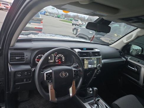 Used 2023 Toyota 4Runner SR5 image 7