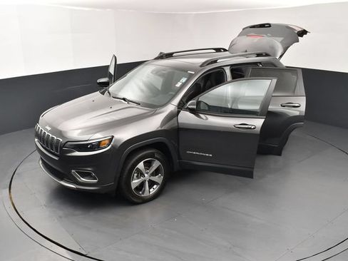 Used 2022 Jeep Cherokee Limited AWD/4WD image 27