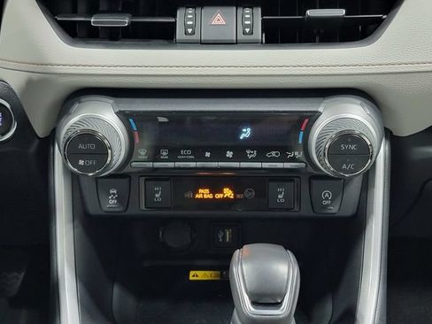Used 2024 Toyota RAV4 XLE Premium w/ Weather Package AWD/4WD image 21