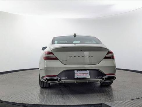 Used 2025 Genesis G70 2.5T RWD image 7