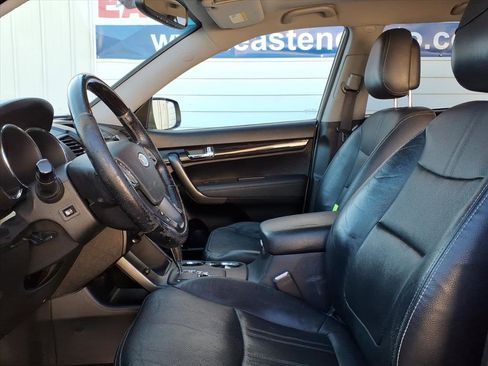 Used 2012 Kia Sorento SX w/ SX Premium Pkg image 7