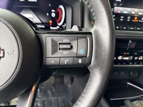Used 2023 Nissan Rogue Platinum w/ Platinum Premium Package AWD/4WD image 19