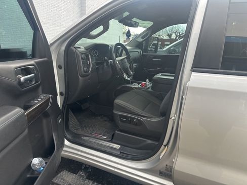 Used 2020 Chevrolet Silverado 1500 LT Trail Boss image 4