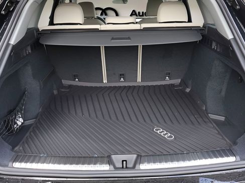 New 2025 Audi Q5 Premium image 16