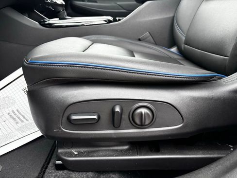 Used 2024 Buick Envista Sport Touring w/ Convenience I Package image 11