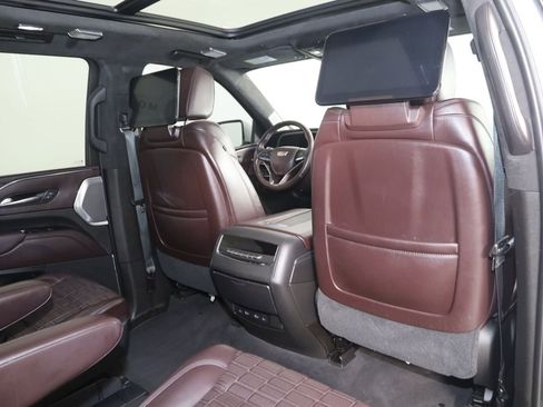 Used 2021 Cadillac Escalade ESV Sport Platinum w/ LPO, ONYX Package AWD/4WD image 20