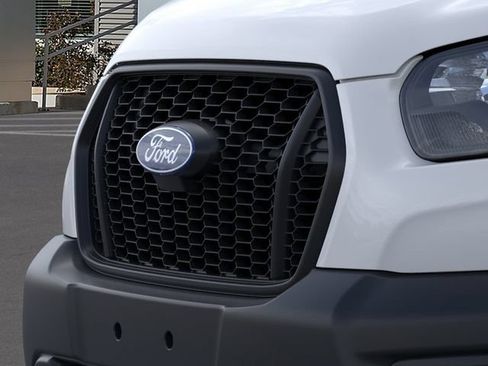 New 2026 Ford Transit 250 148 Medium Roof RWD image 17