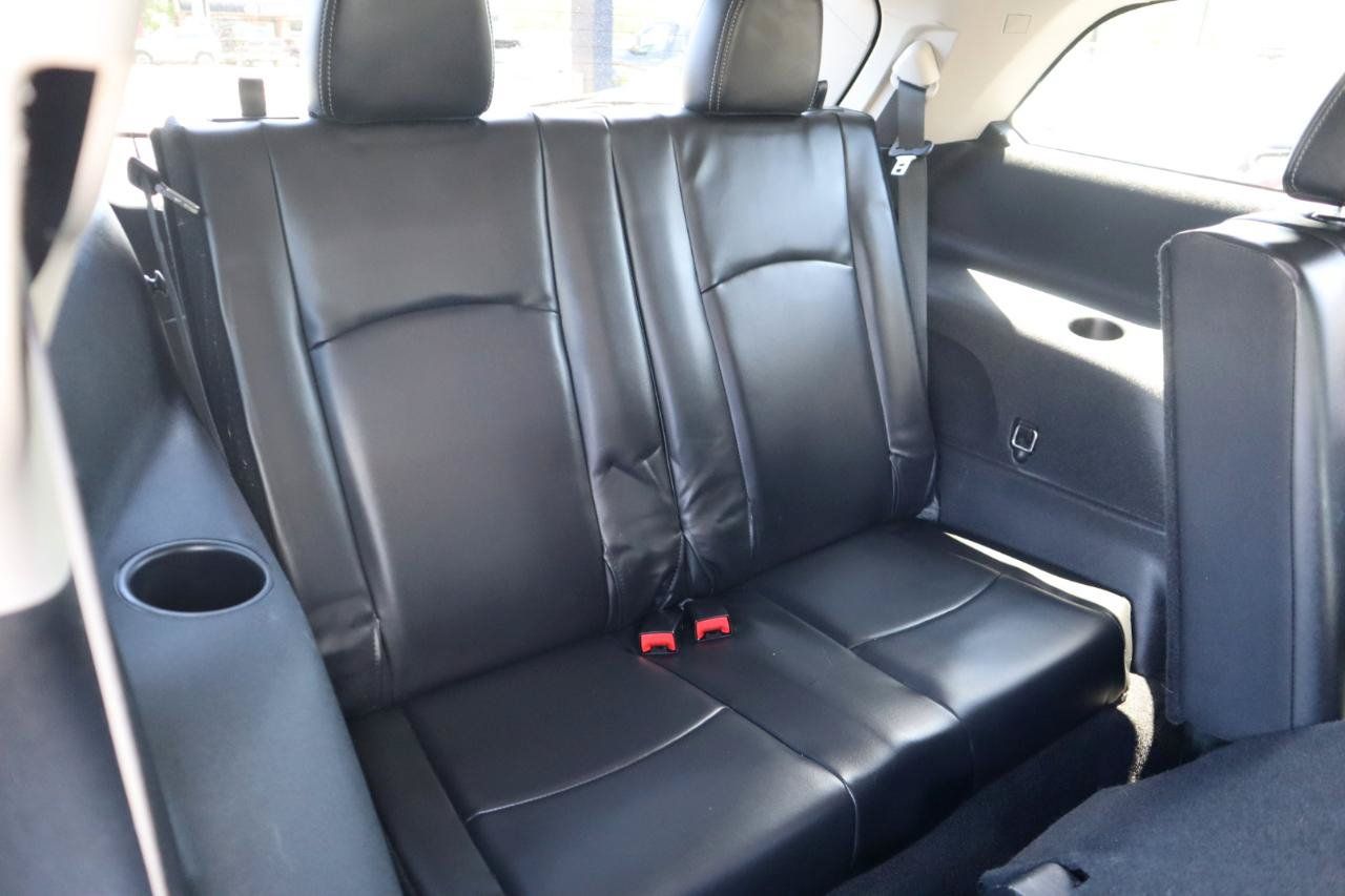 Used 2018 Dodge Journey Crossroad w/ Nav & Sun Group FWD image 14