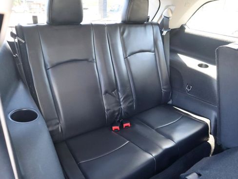 Used 2018 Dodge Journey Crossroad w/ Nav & Sun Group FWD image 14