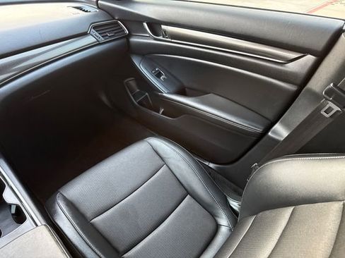 Used 2021 Honda Accord Sport image 15