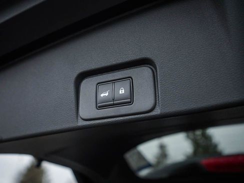 New 2026 Nissan Rogue Platinum image 9