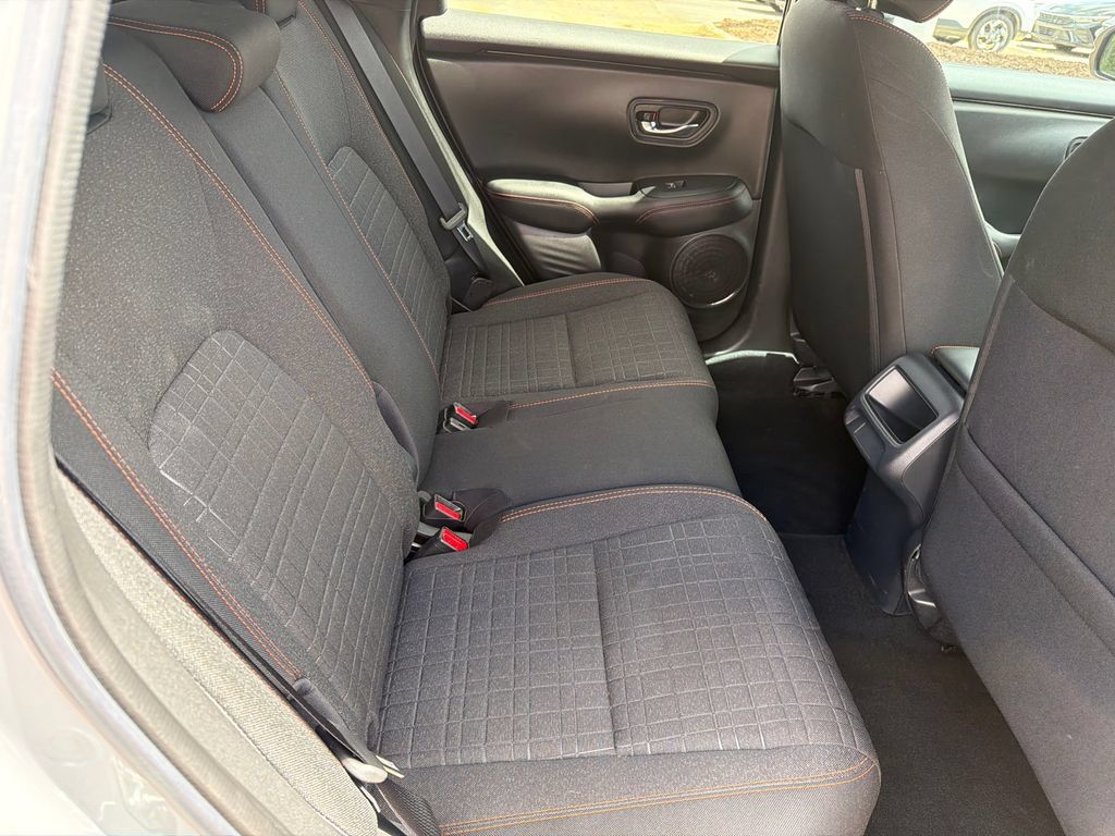 Used 2025 Honda HR-V Sport image 15