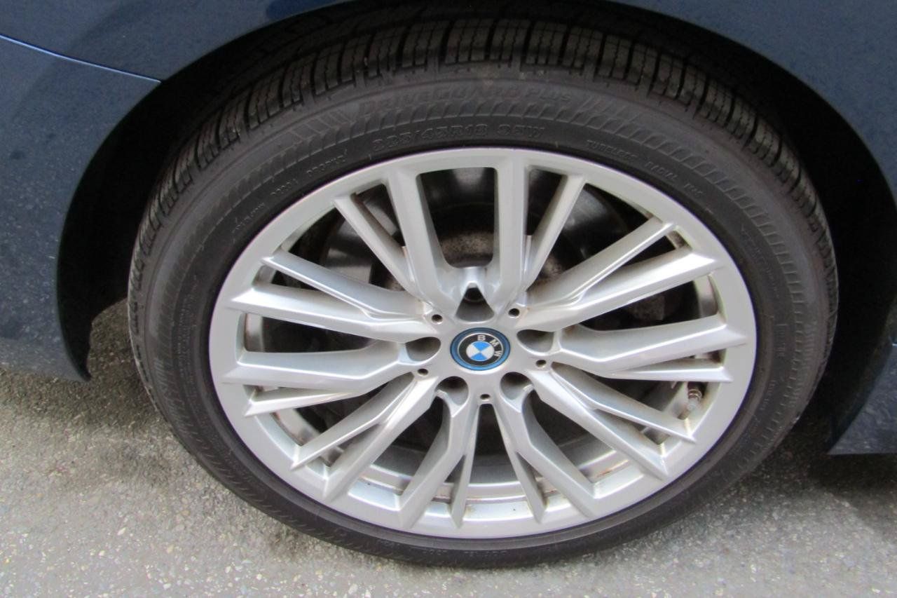 Used 2024 BMW 330e xDrive AWD/4WD image 33