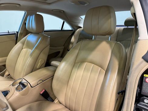 Used 2009 Mercedes-Benz CLS 550 image 21