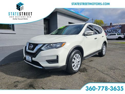 Used 2017 Nissan Rogue S image 1