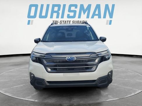 Used 2025 Subaru Forester Limited AWD/4WD image 8