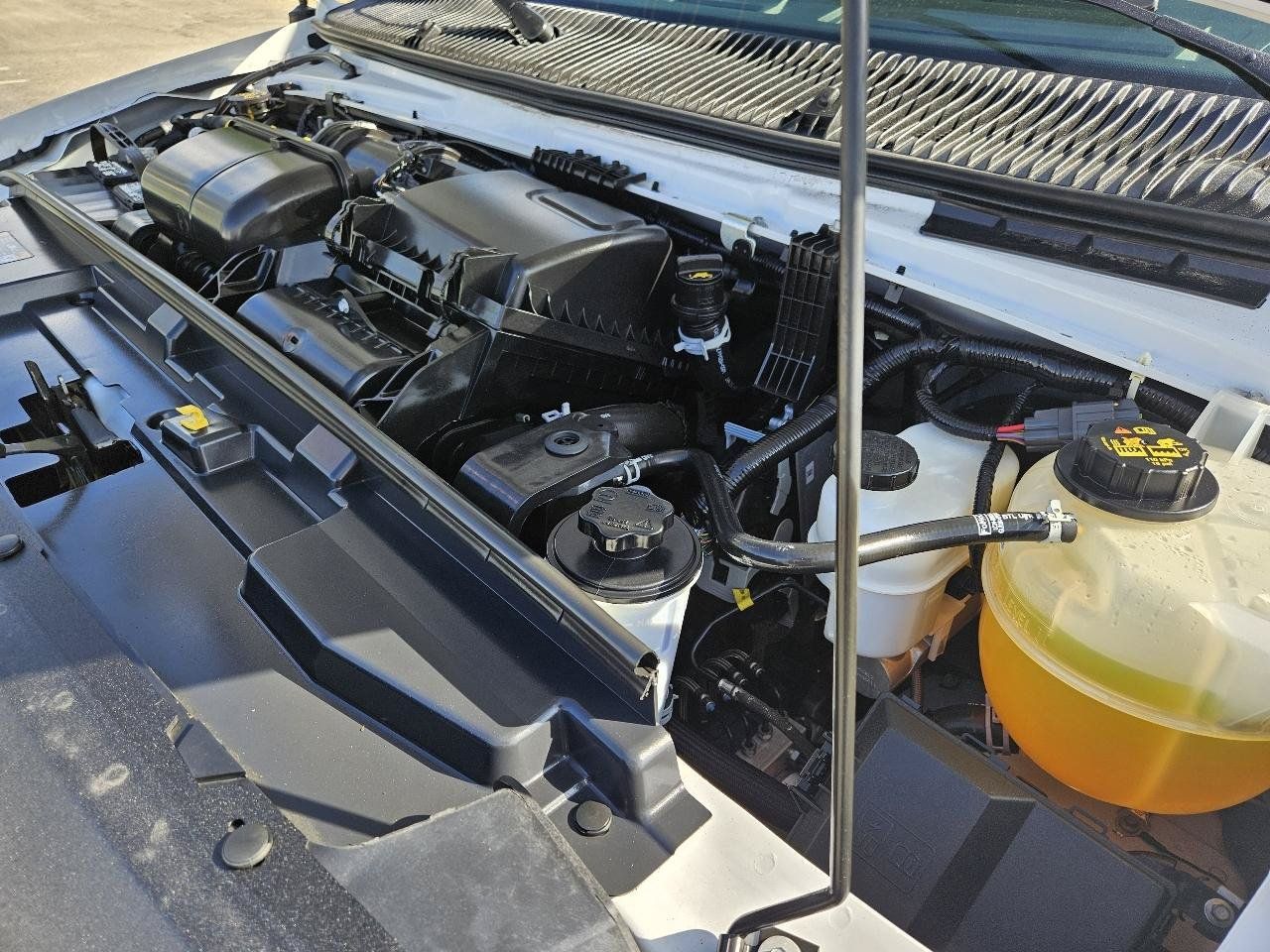 Used 2023 Ford E-350 and Econoline 350 Super Duty w/ Power Windows & Locks Group RWD image 26