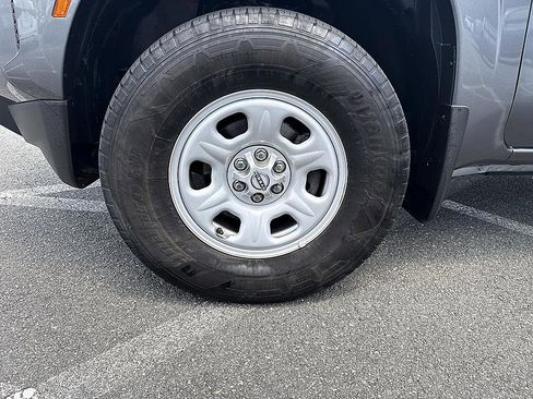 Certified 2023 Nissan Frontier S w/ Technology Package AWD/4WD image 9