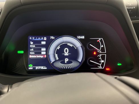 Used 2023 Lexus UX 250h AWD w/ Premium Package image 9
