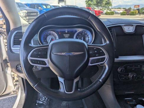 Used 2019 Chrysler 300 Touring w/ Sport Appearance Package RWD image 13