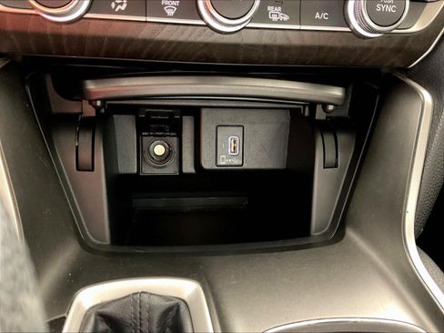 Used 2018 Honda Accord EX image 16