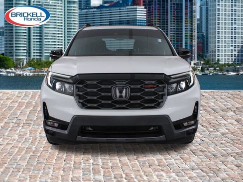 Used 2023 Honda Passport TrailSport image 9