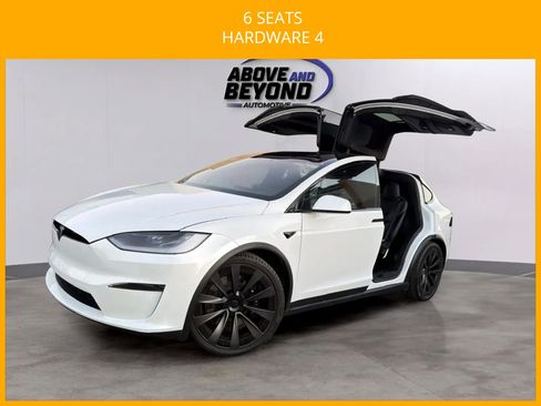Used 2025 Tesla Model X image 1