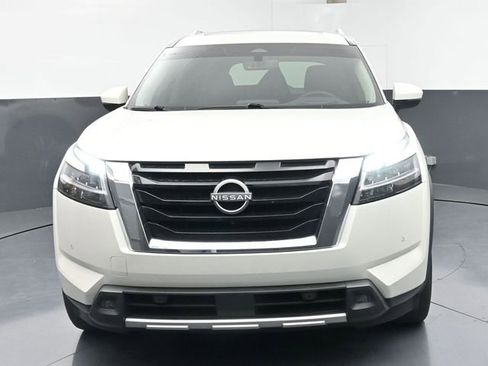 Used 2023 Nissan Pathfinder Platinum image 40