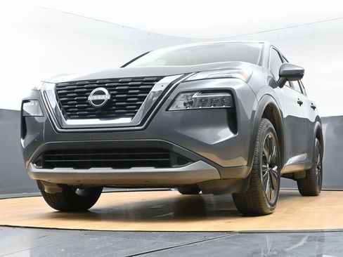 Used 2022 Nissan Rogue SV image 47