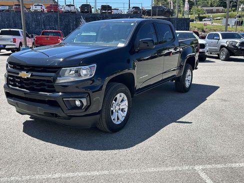 Used 2022 Chevrolet Colorado LT w/ LT Convenience Package AWD/4WD image 7