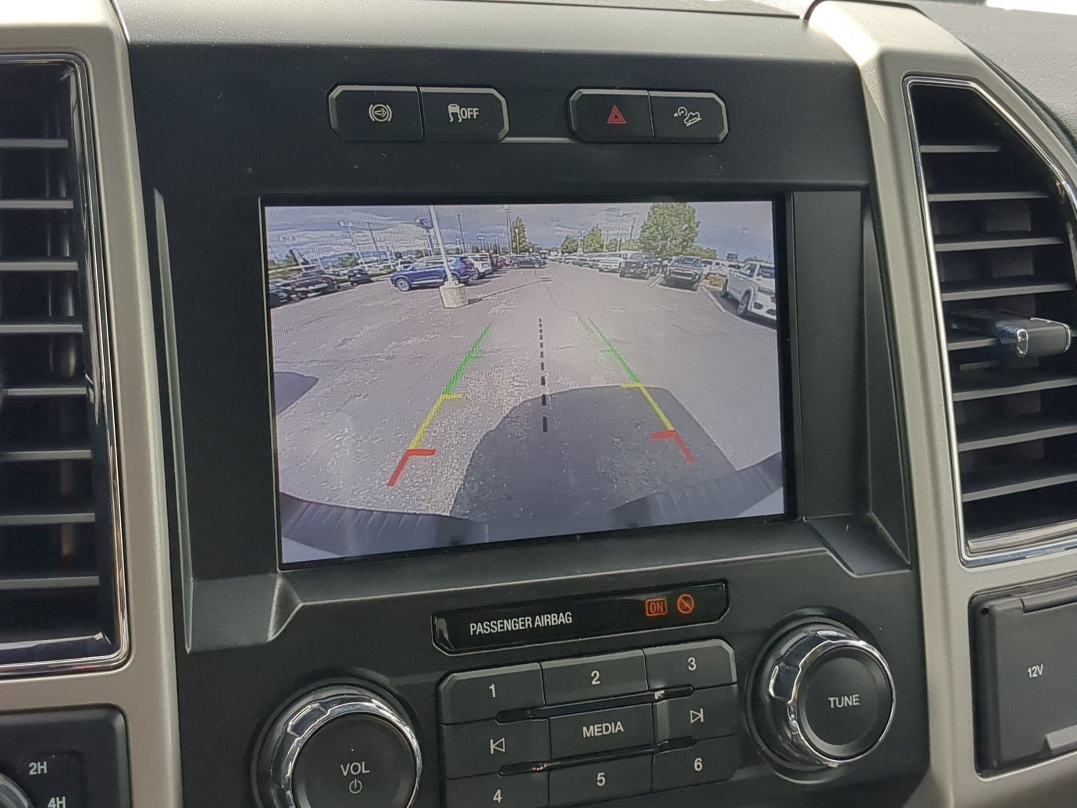 Used 2021 Ford F250 Lariat w/ Lariat Value Package AWD/4WD image 25