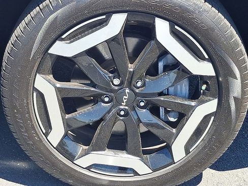 Used 2024 Kia Telluride S w/ S Sunroof Package AWD/4WD image 8