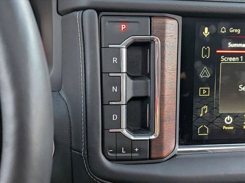 Used 2023 GMC Yukon XL Denali Ultimate image 13