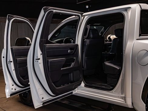 Used 2024 Toyota Tundra Platinum image 28