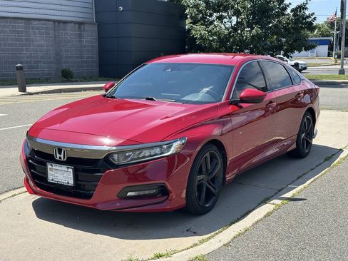 Used 2018 Honda Accord Sport image 1