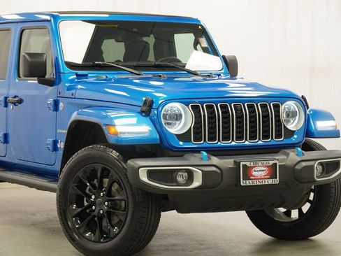 Certified 2024 Jeep Wrangler Unlimited Sahara w/ Technology Group AWD/4WD image 5