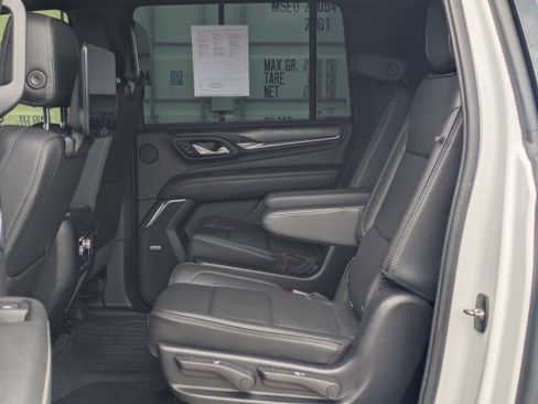 Used 2021 GMC Yukon XL Denali AWD/4WD image 16