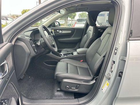 New 2026 Volvo XC40 B4 Plus w/ Climate Package image 13