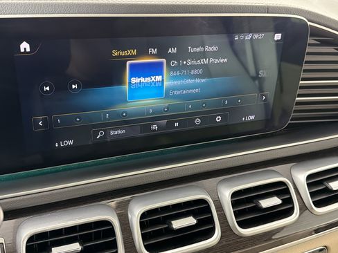 Used 2020 Mercedes-Benz GLS 450 4MATIC image 22