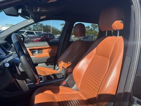 Used 2016 Land Rover Discovery Sport HSE Luxury image 10