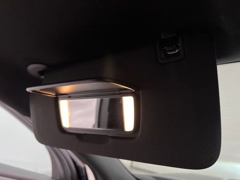 Used 2024 Chevrolet Traverse LT FWD image 78