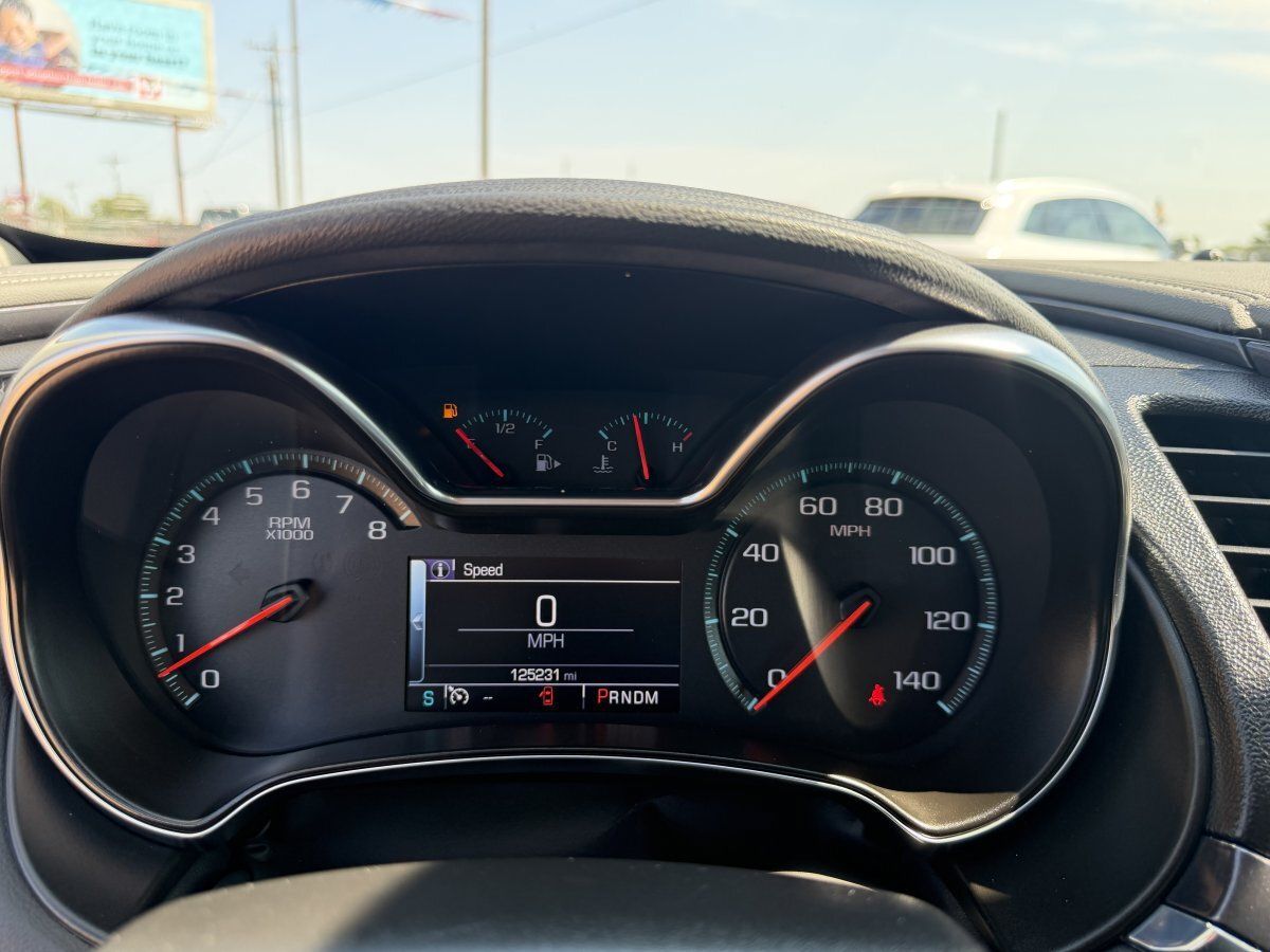 Used 2015 Chevrolet Impala LTZ FWD image 32