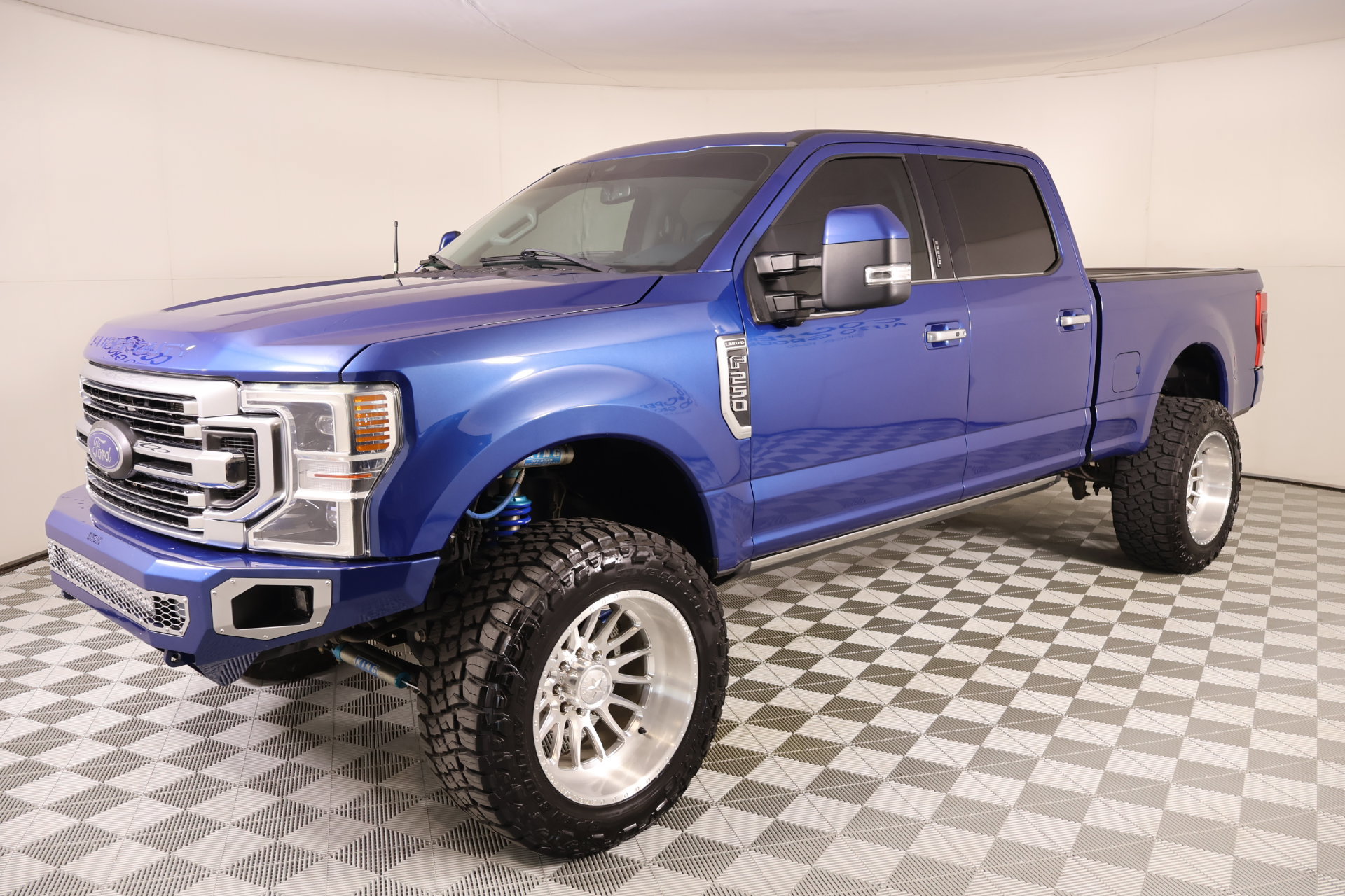 Used 2022 Ford F250 Limited AWD/4WD image 11
