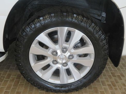 Used 2018 Toyota Sequoia Platinum AWD/4WD image 9
