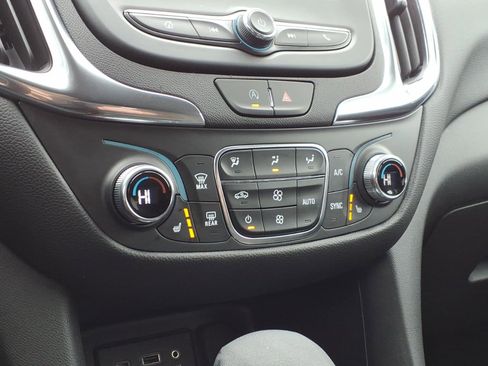 Used 2024 Chevrolet Equinox LT w/ LPO, Floor Liner Package image 21